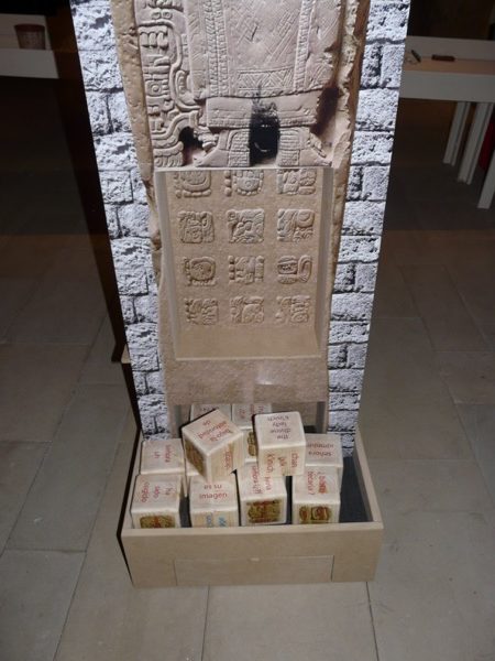Outil pédagogique Stèle maya Musée champollion Figeac